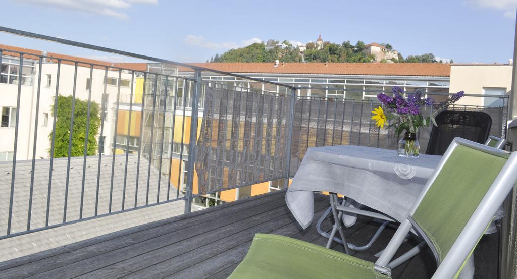 Apartment Mit Grossem Balkon Graz Exterior photo